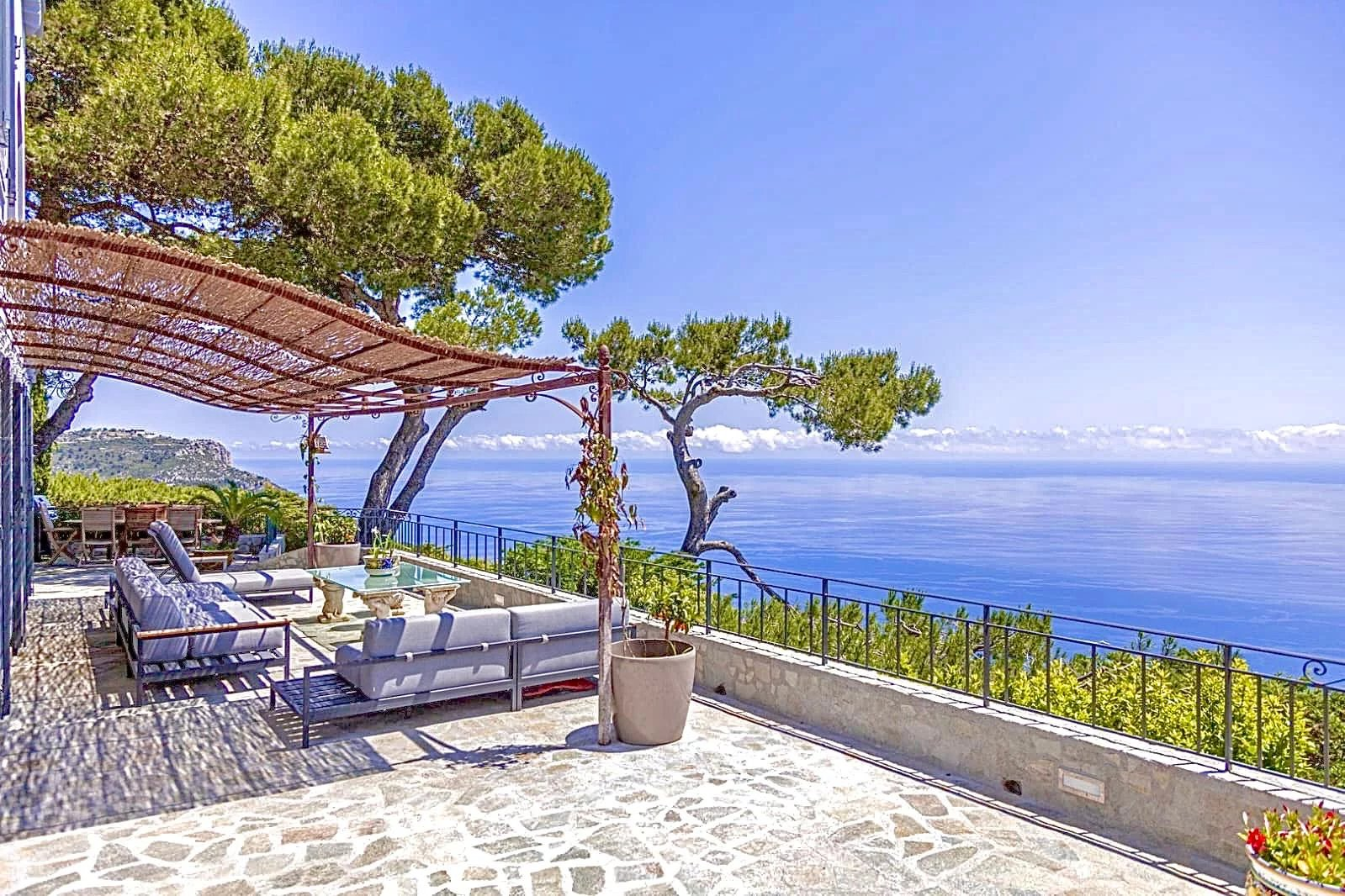 fa449e4bada3f87a3419eab28c477f7f_1db4b84f1c_1599.webp